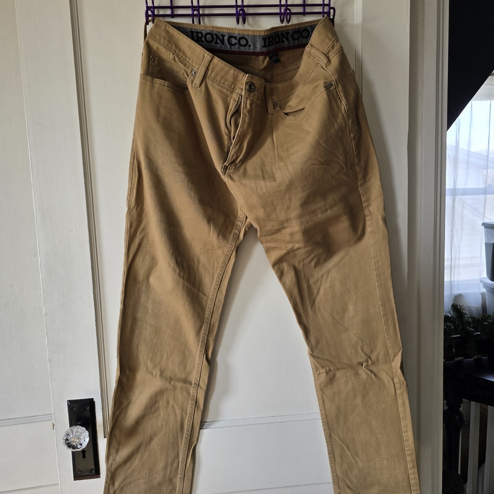 Men's Classic Khaki Chinos